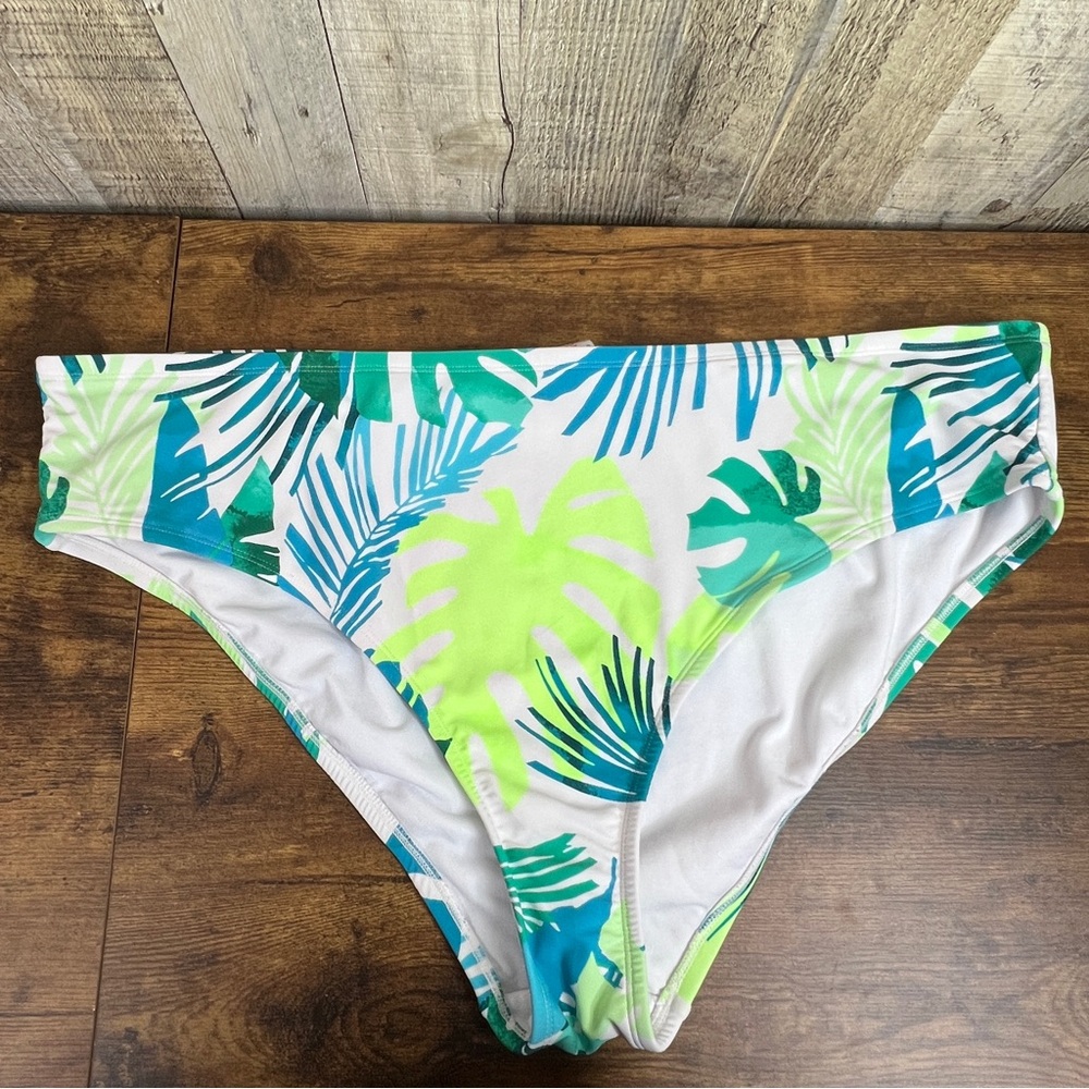 Xhilaration Size 24W/26W High Cut Bikini Bottom Leaf Print White Lime Tu…